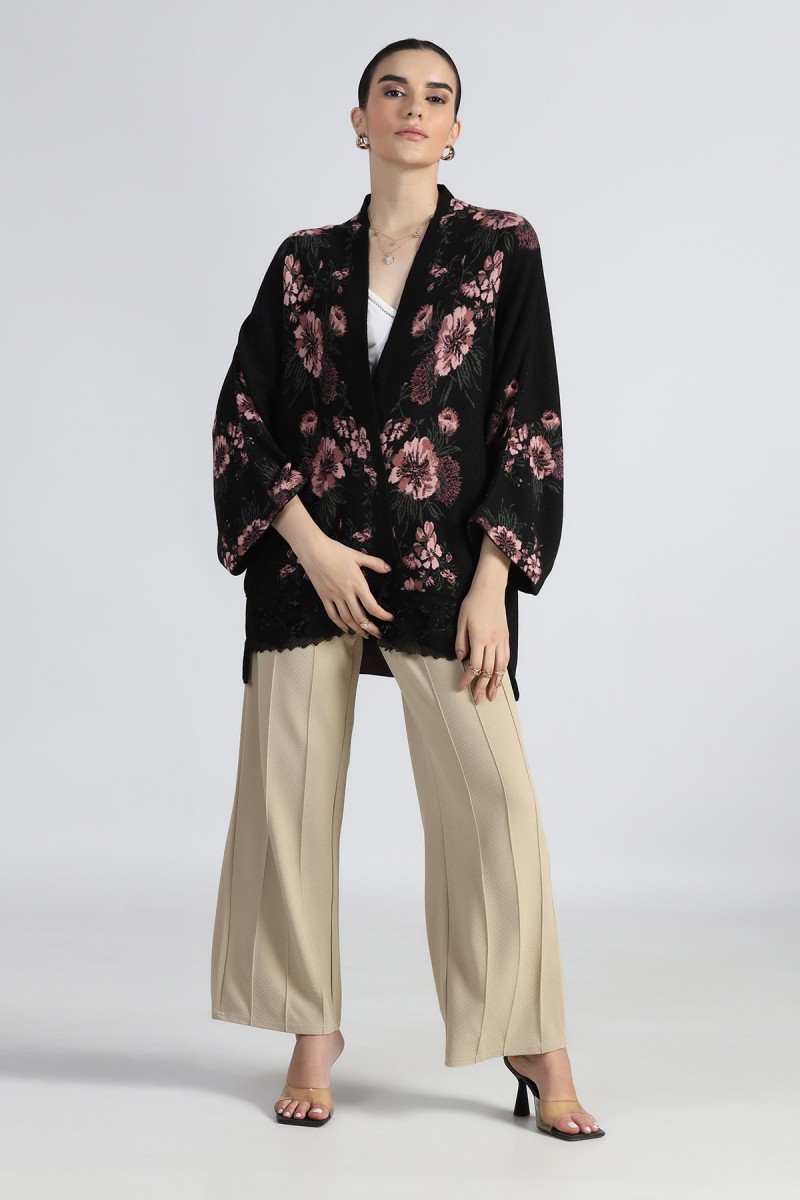 FLORAL KNITTED  CAPE WITH LACE BORDER