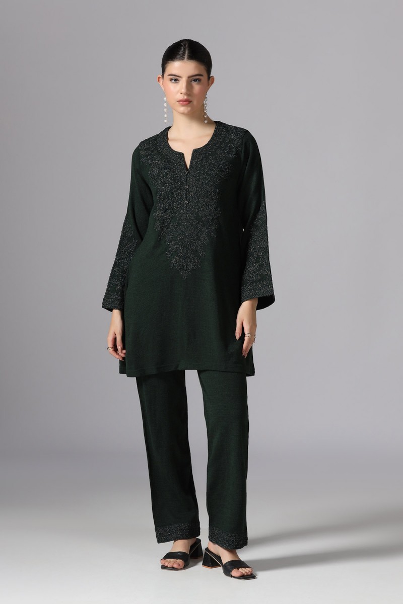 CORD EMBROIDERED KNITED CO-ORD SET