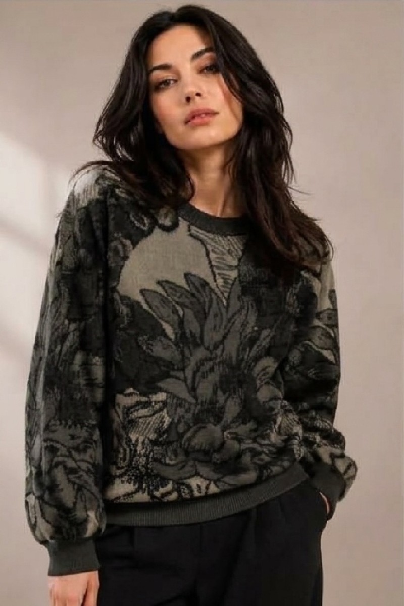 FLORAL JACQUARD PREMIUM KNIT JUMPER