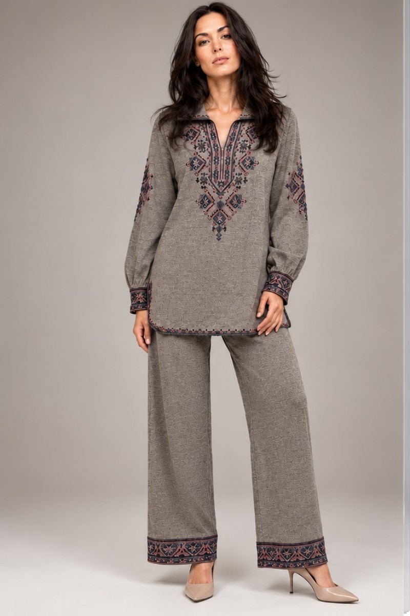 KNITTED EMBROIDERED CO-ORD SET