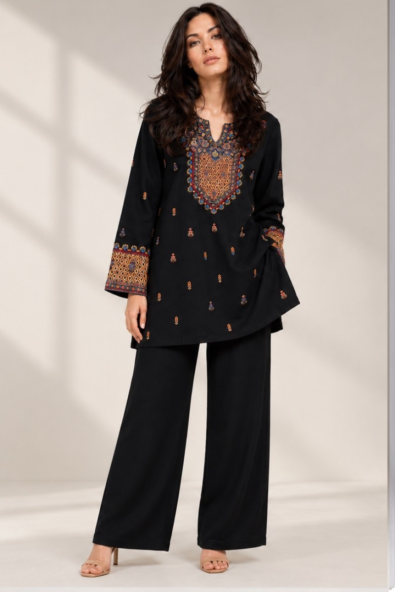 KNITTED EMBROIDERED CO-ORD SET