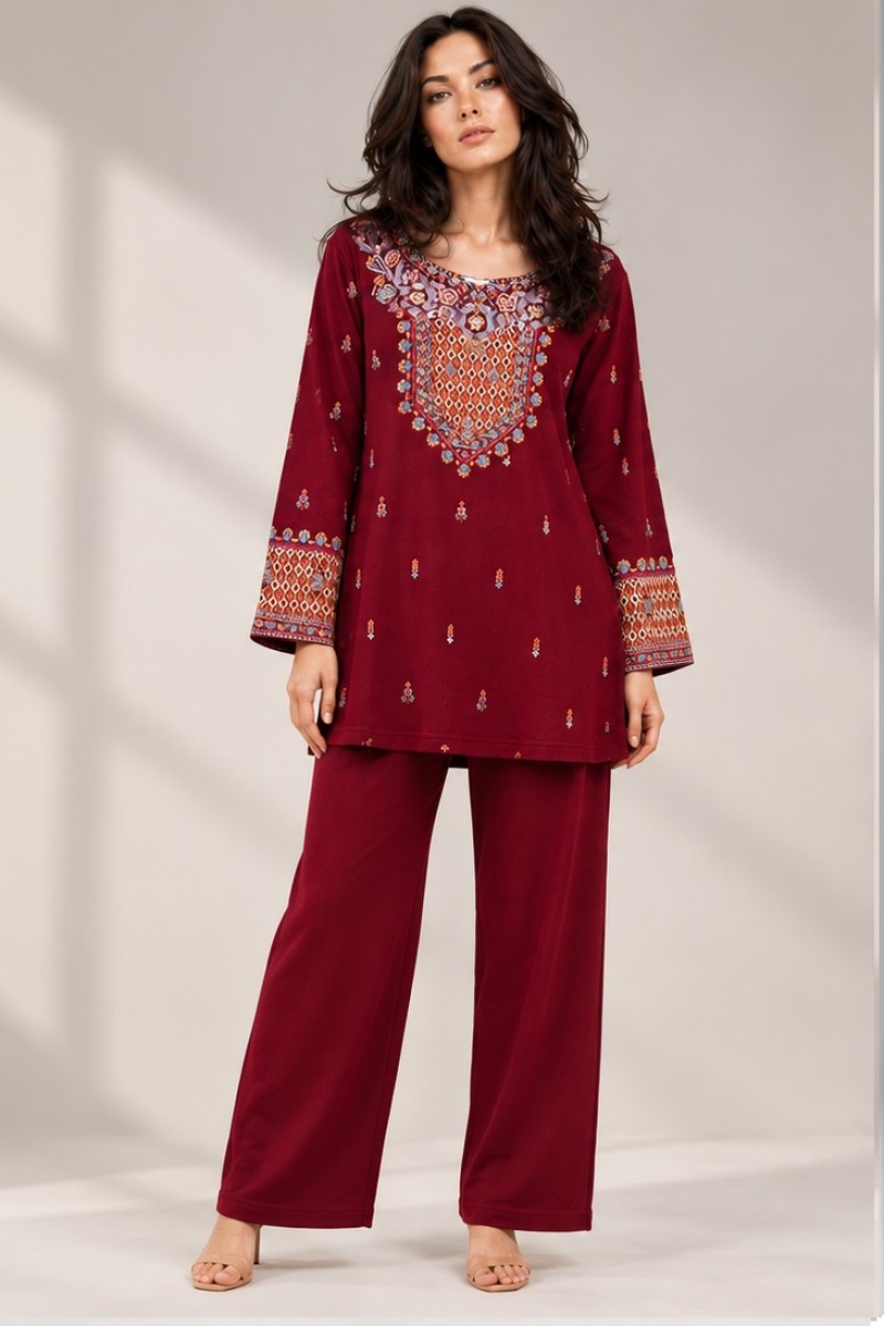 KNITTED EMBROIDERED CO-ORD SET