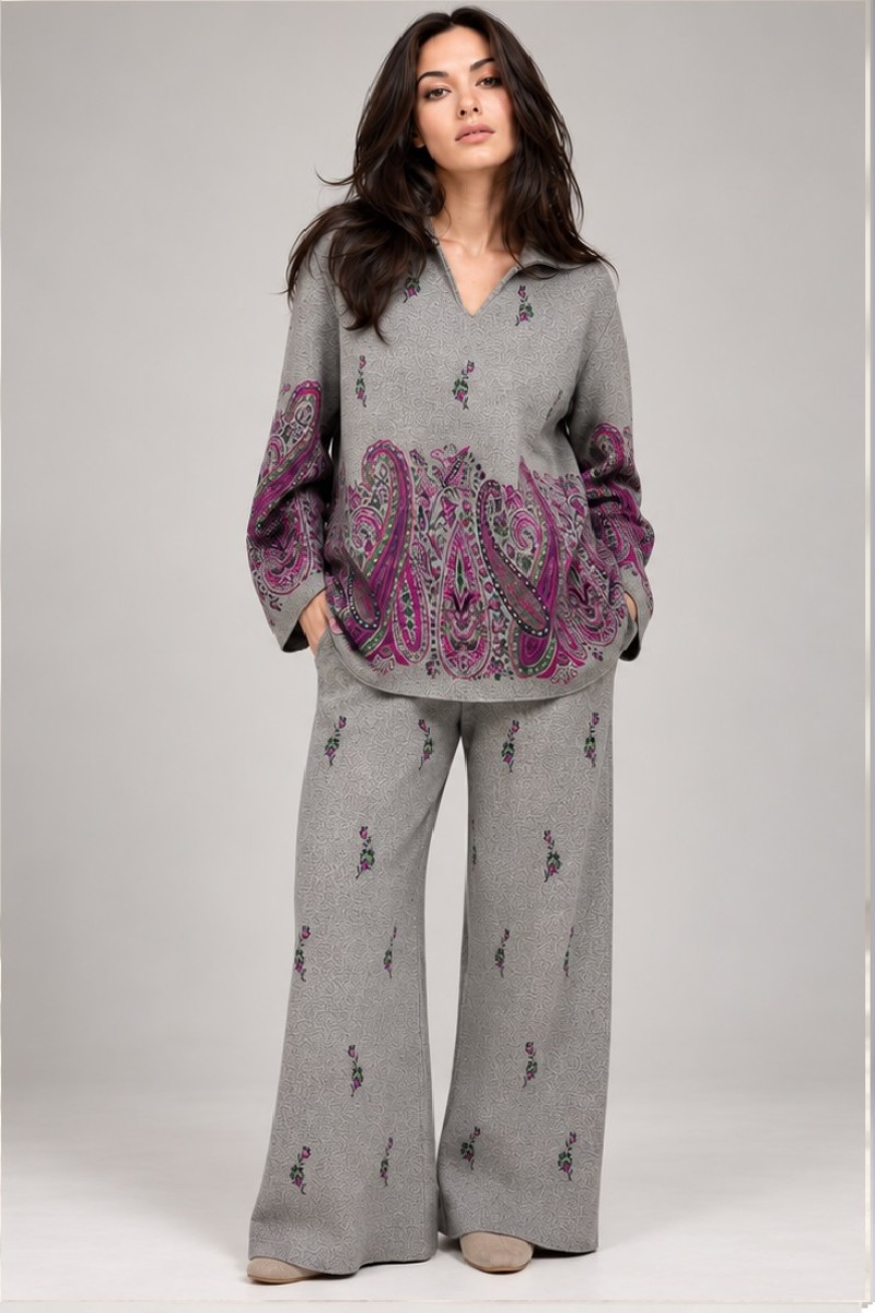 KNITTED EMBROIDERED CO-ORD SET