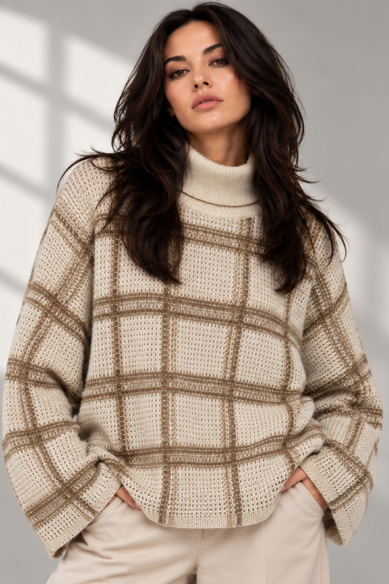 KNITTED PONCHO