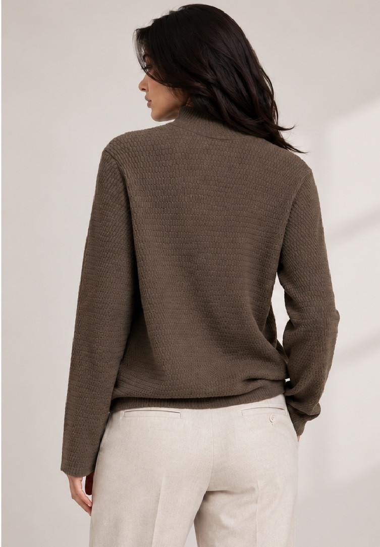 KNITTED HIGH NECK TOP