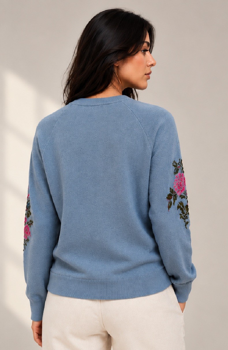 KNITTED JUMPER