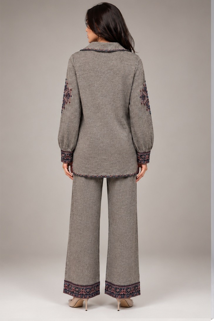 KNITTED EMBROIDERED CO-ORD SET