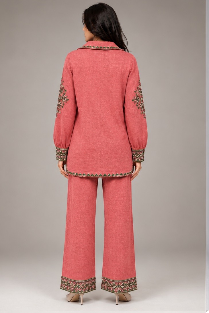 KNITTED EMBROIDERED CO-ORD SET