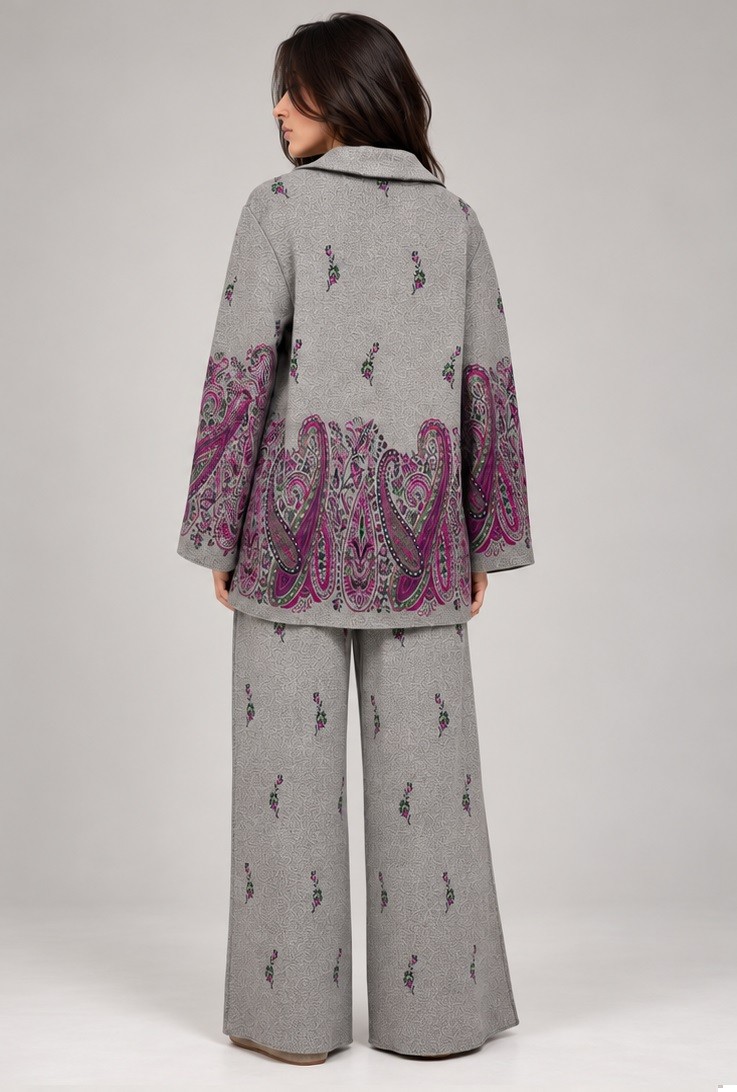 KNITTED EMBROIDERED CO-ORD SET