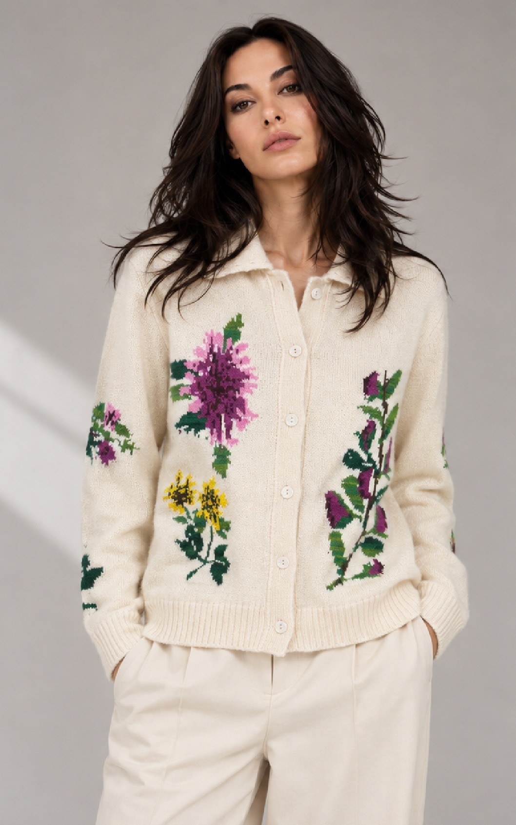 KNITTED EMBROIDERED CARDIGAN