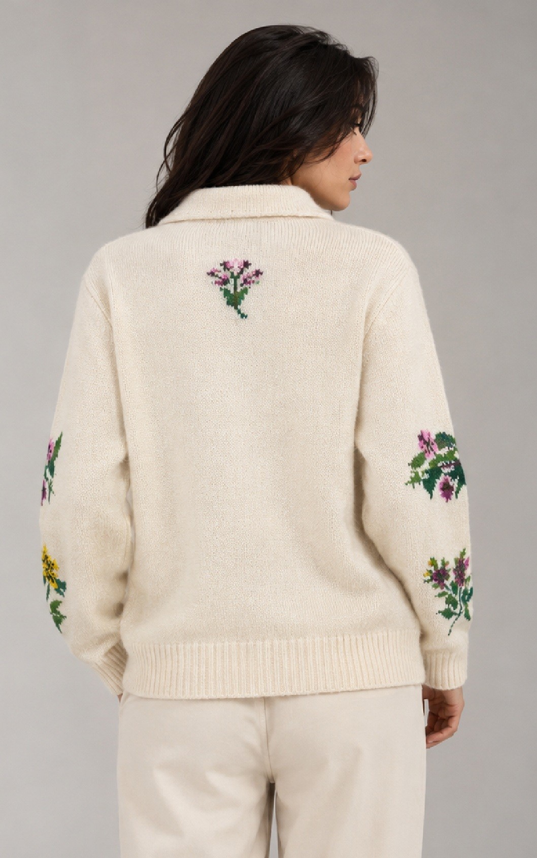 KNITTED EMBROIDERED CARDIGAN