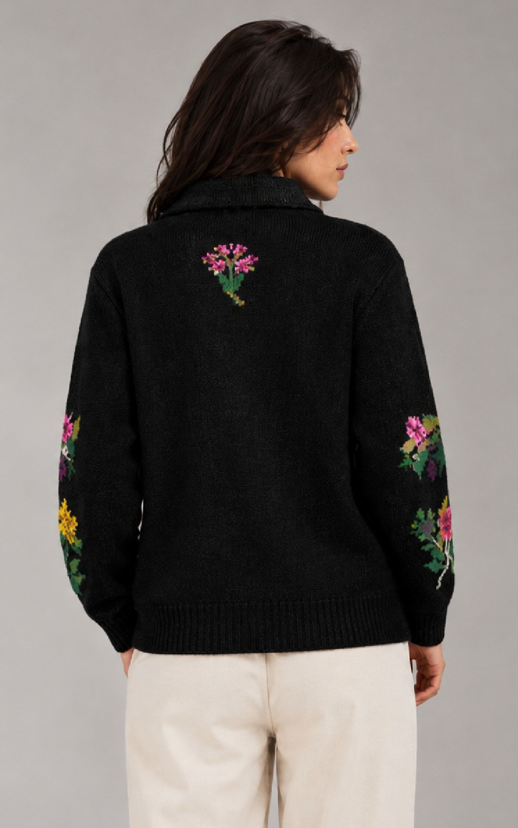 KNITTED EMBROIDERED CARDIGAN