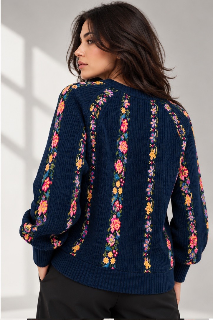 KNITTED WITH EMBROIDERED JUMPER