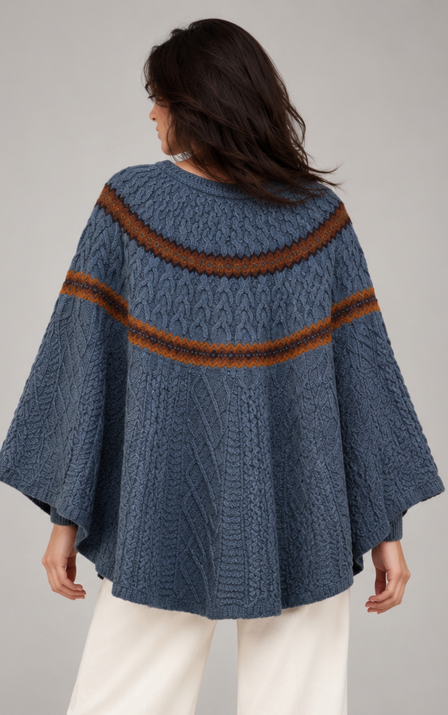 KNITTED PONCHO