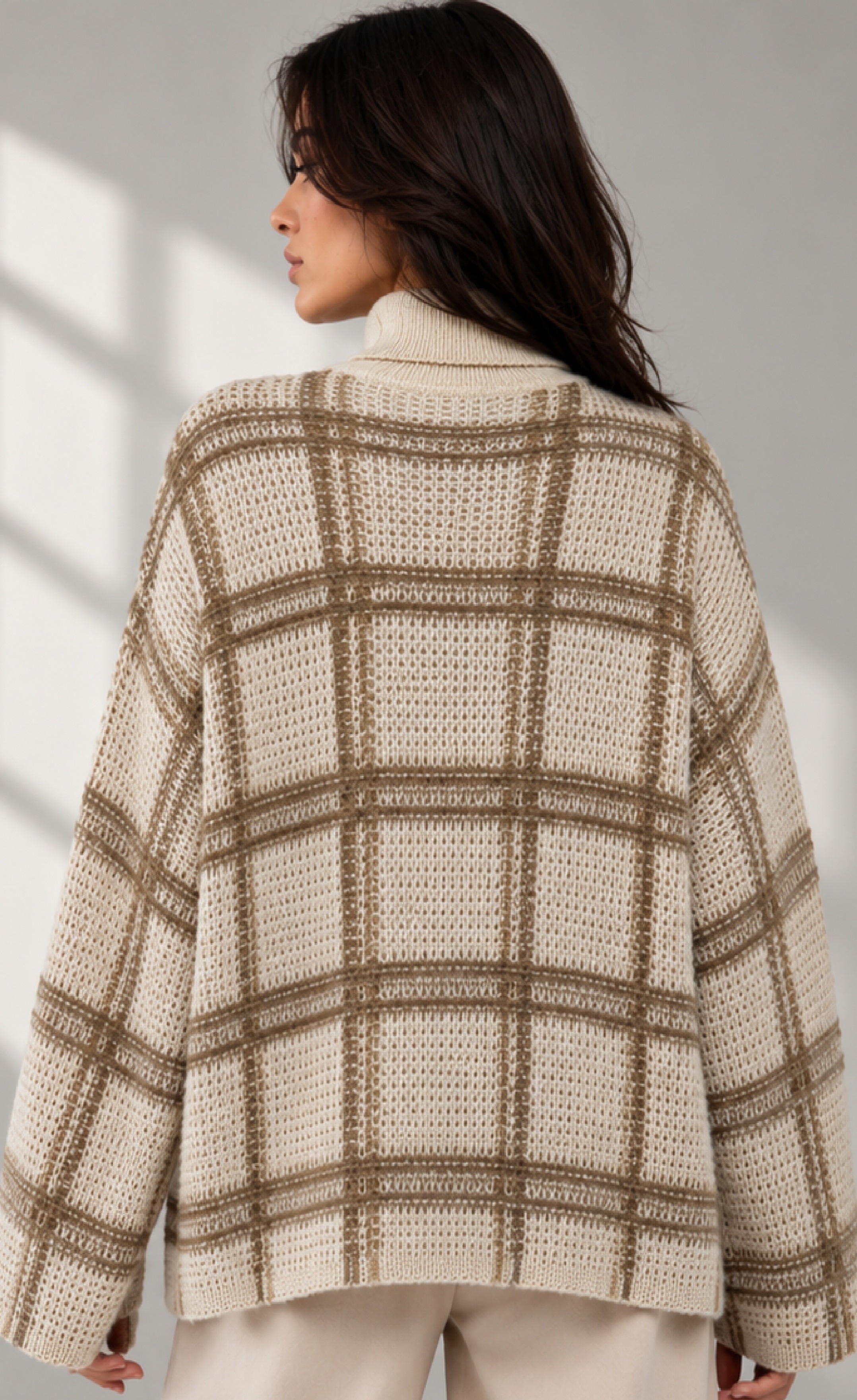KNITTED PONCHO